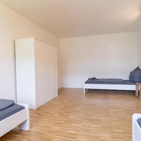 Schierstein Zentral Im Rhein-main-gebiet, Monteure Herzlich Willkommen! شقة فيسبادن
