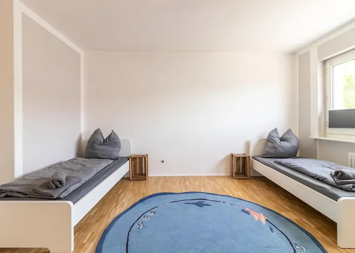 Schierstein Zentral Im Rhein-main-gebiet, Monteure Herzlich Willkommen! * Wiesbaden